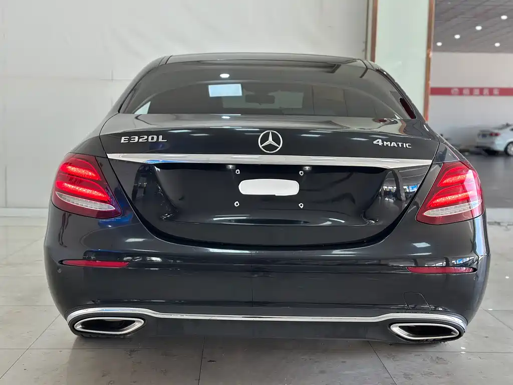 Mercedes-Benz E-Class 2020 — фото 19