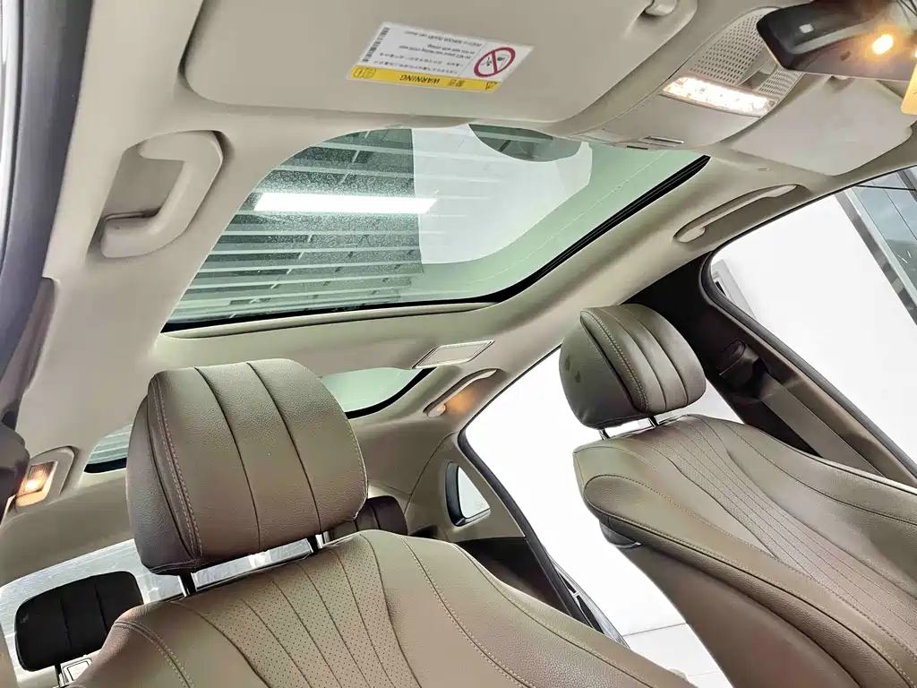 Mercedes-Benz E-Class 2020 — фото 13