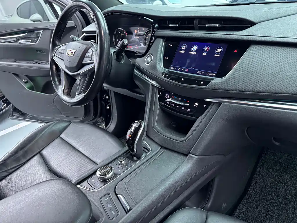 Cadillac XT5 2020 — фото 14