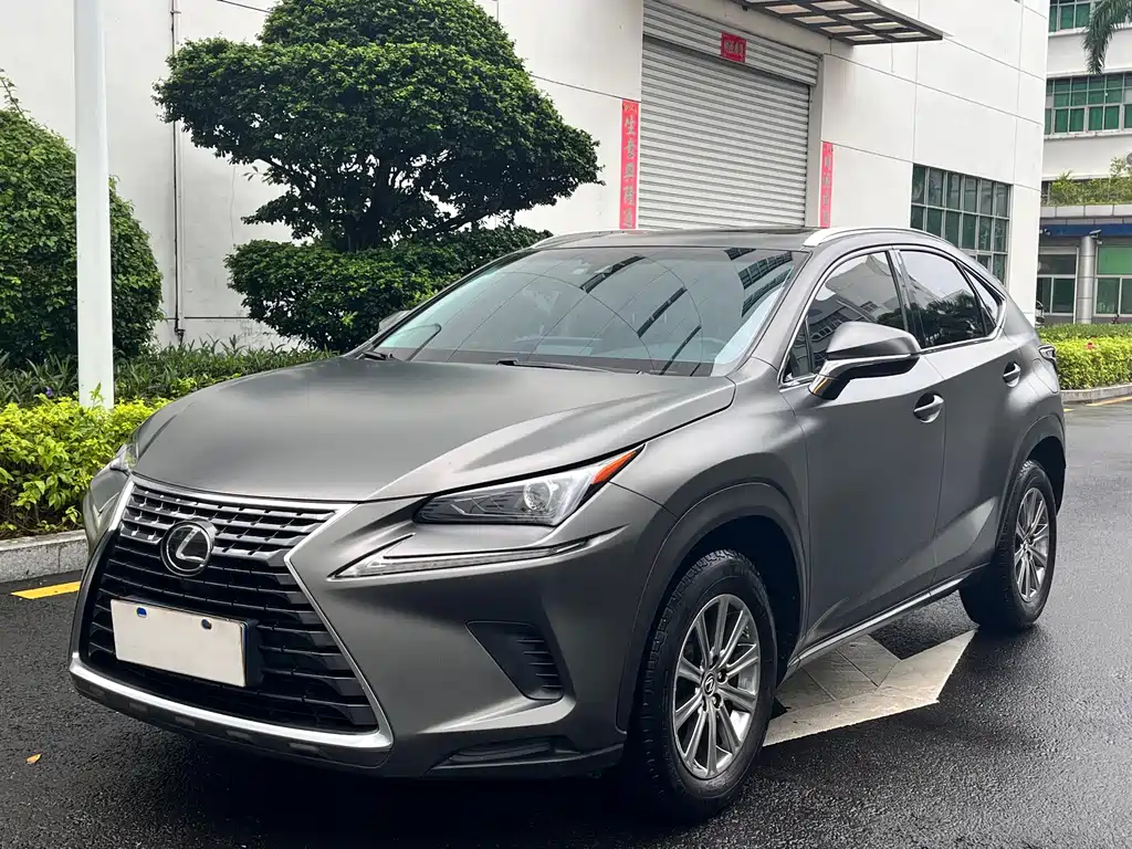 Lexus NX 2017 — фото 1