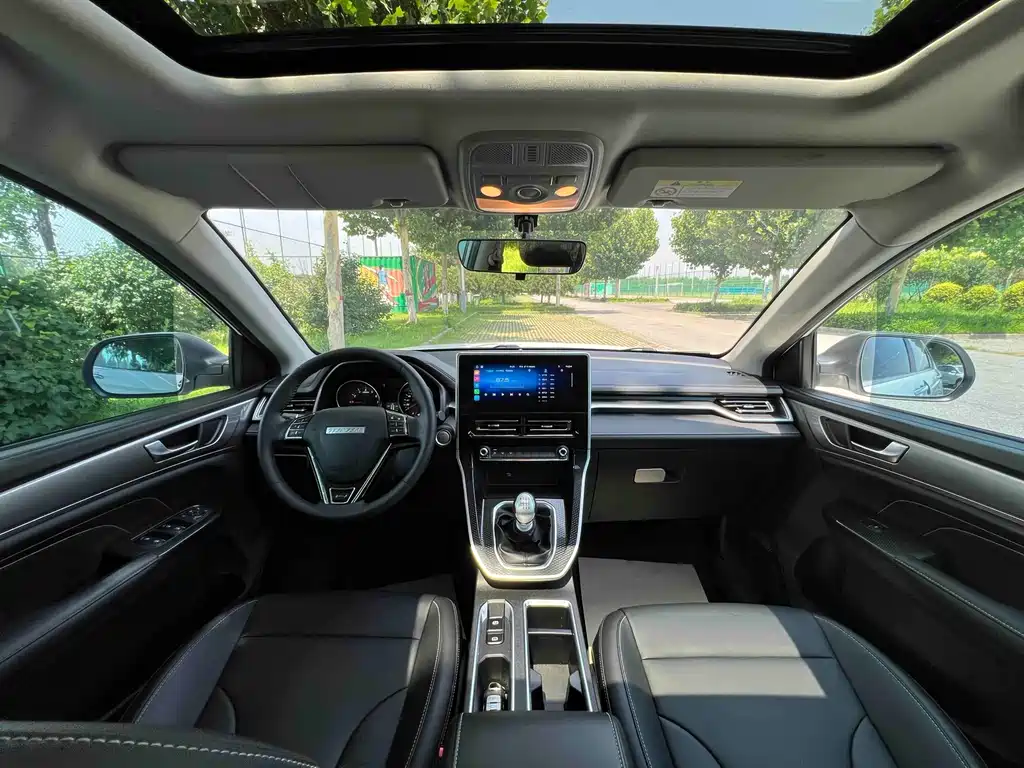 Haval M6 2022 — фото 10