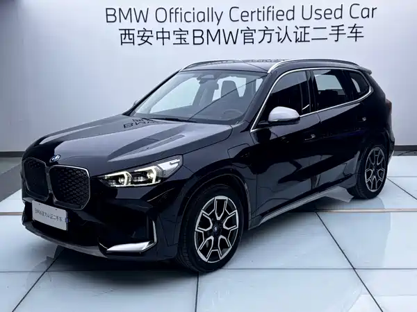 BMW iX1 2023