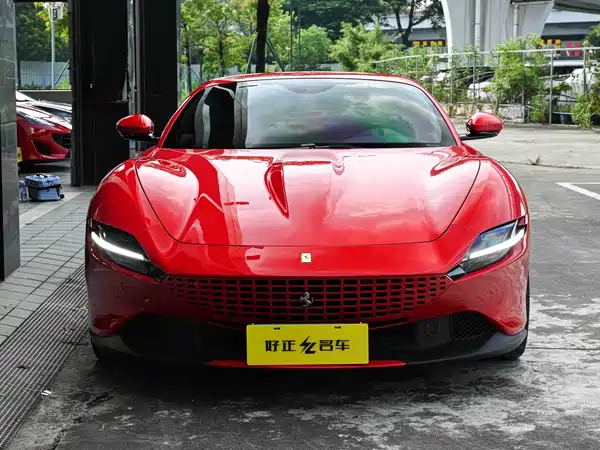 Ferrari Roma 2025