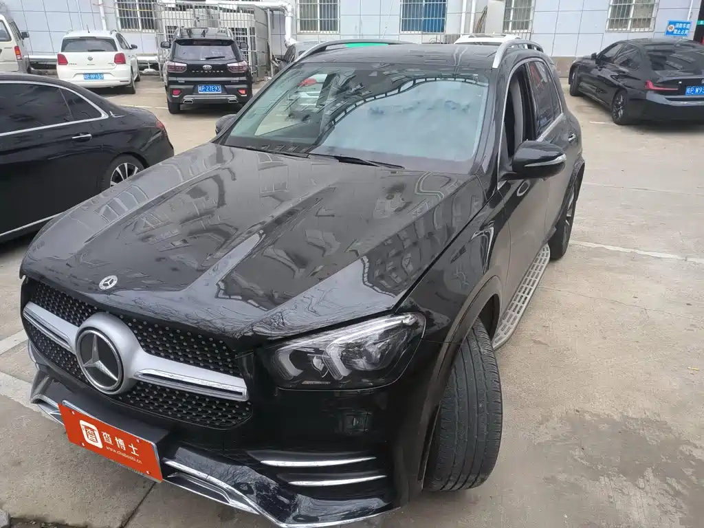 Mercedes-Benz GLE 2023 — фото 1