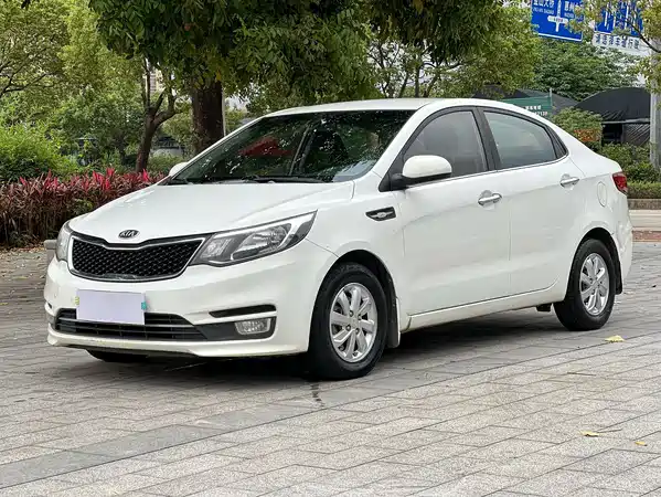 Kia K2 2015