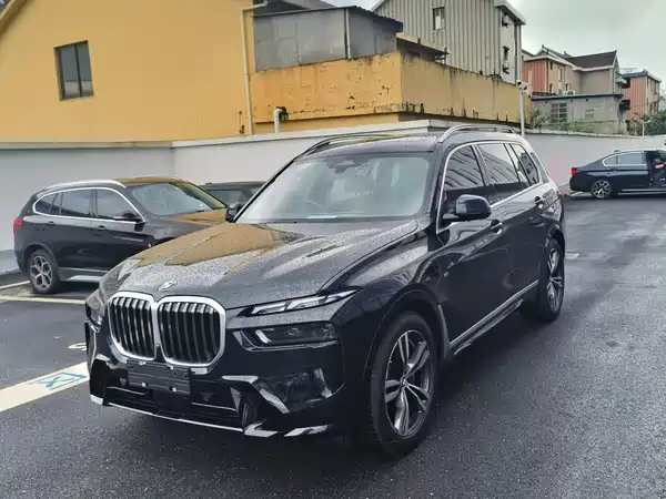 BMW X7 2023