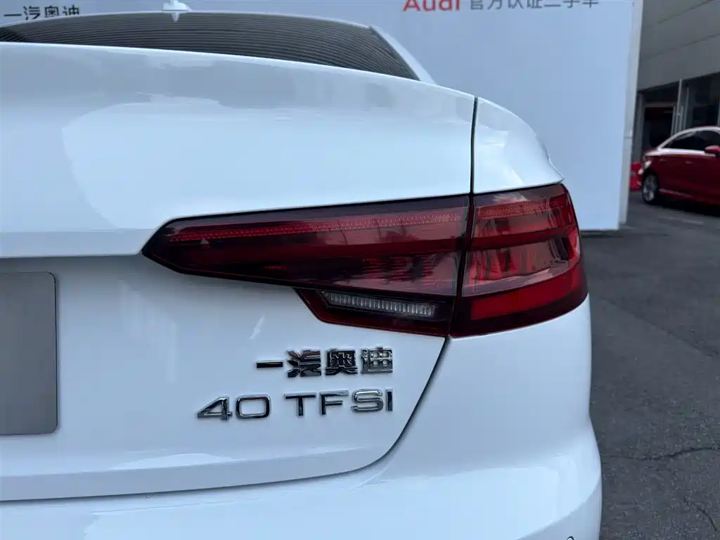 Audi A4L 2019 — фото 18
