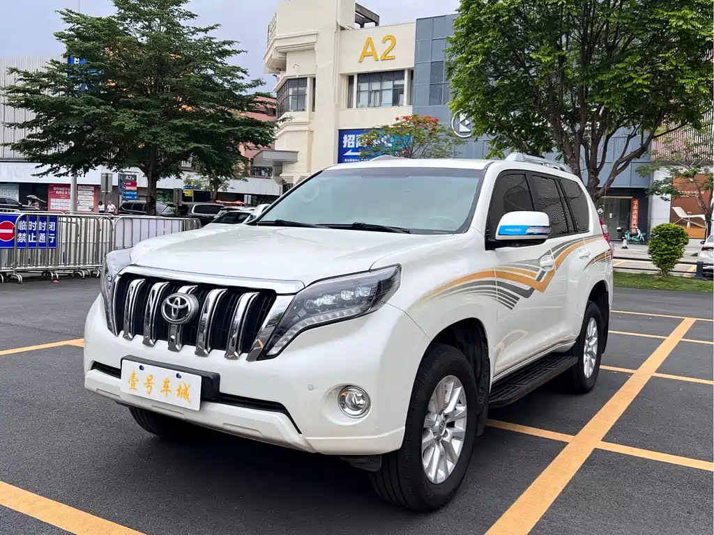Toyota Prado 2018 — фото 1