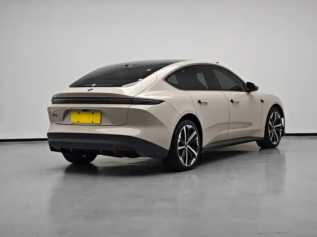 NIO ET5 2022
