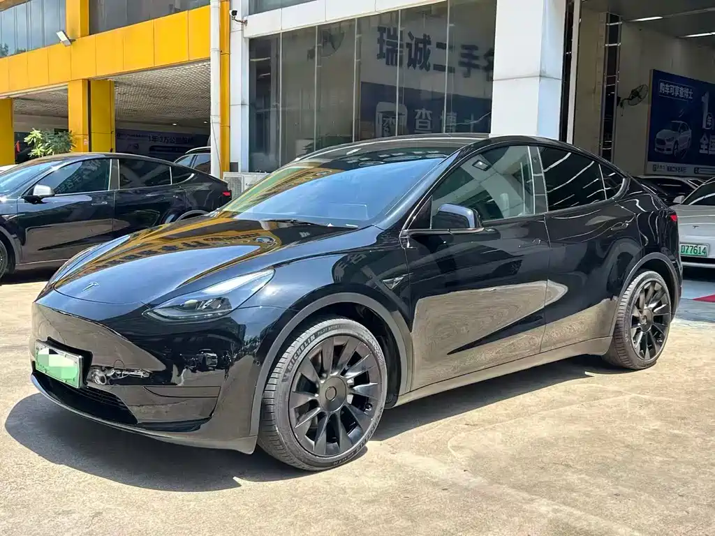 Tesla Model Y 2022 — фото 1