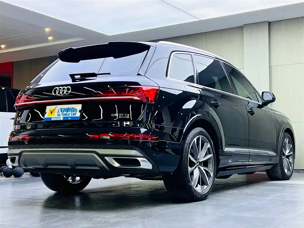 Audi Q7 2023 — фото 4