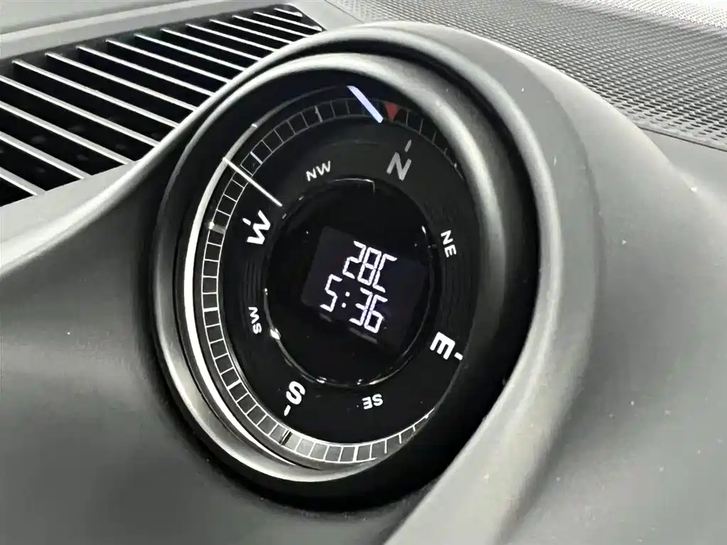 Porsche Cayenne 2024 — фото 16