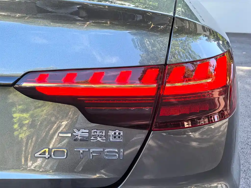 Audi A4L 2025 — фото 20