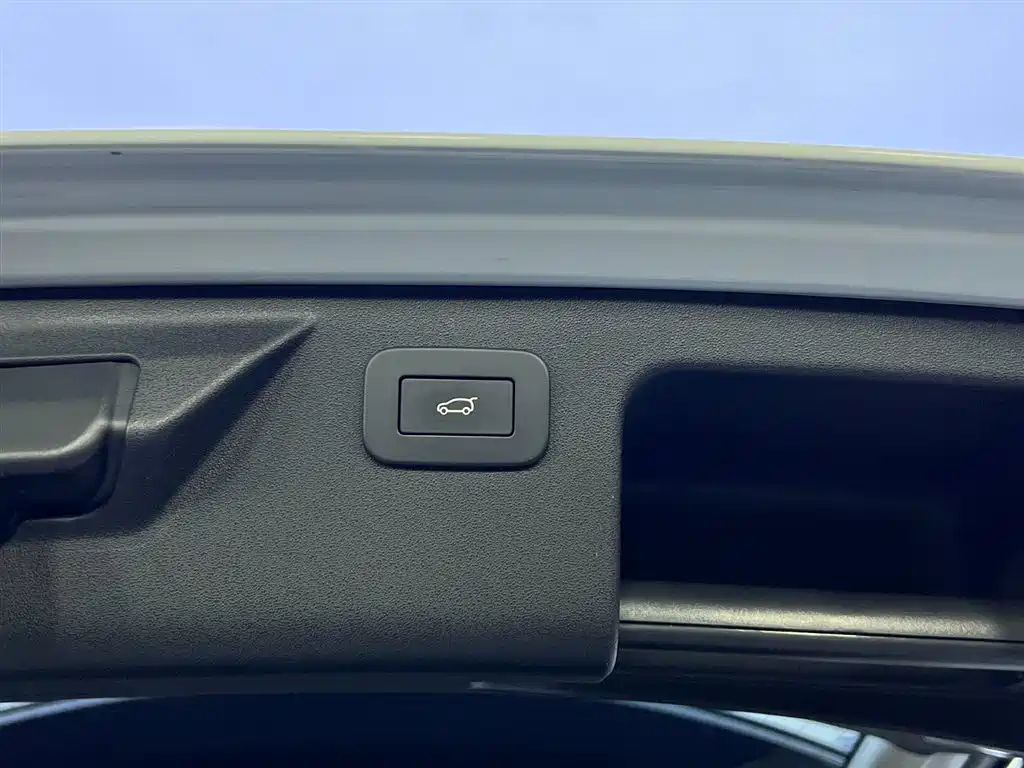 Land Rover Discovery Sport 2024 — фото 21