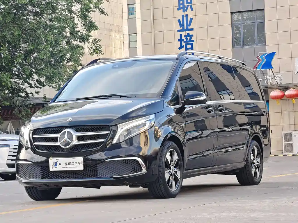 Mercedes-Benz V-Class 2021