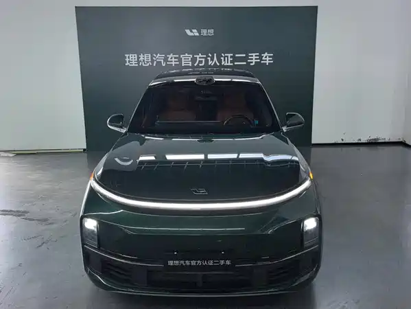 Li Auto L9 2025