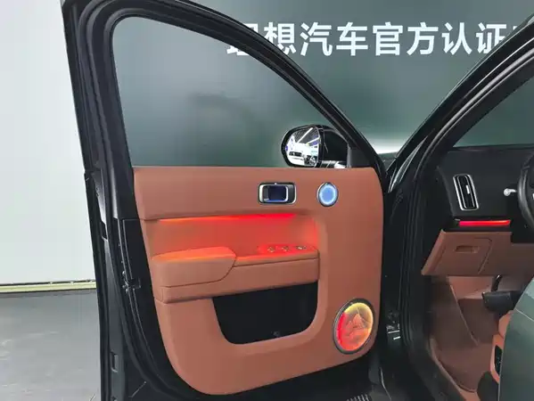 Li Auto L9 2025