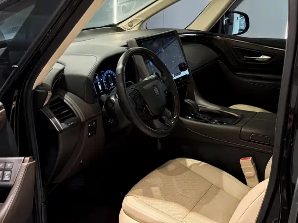 Toyota Vellfire 2024