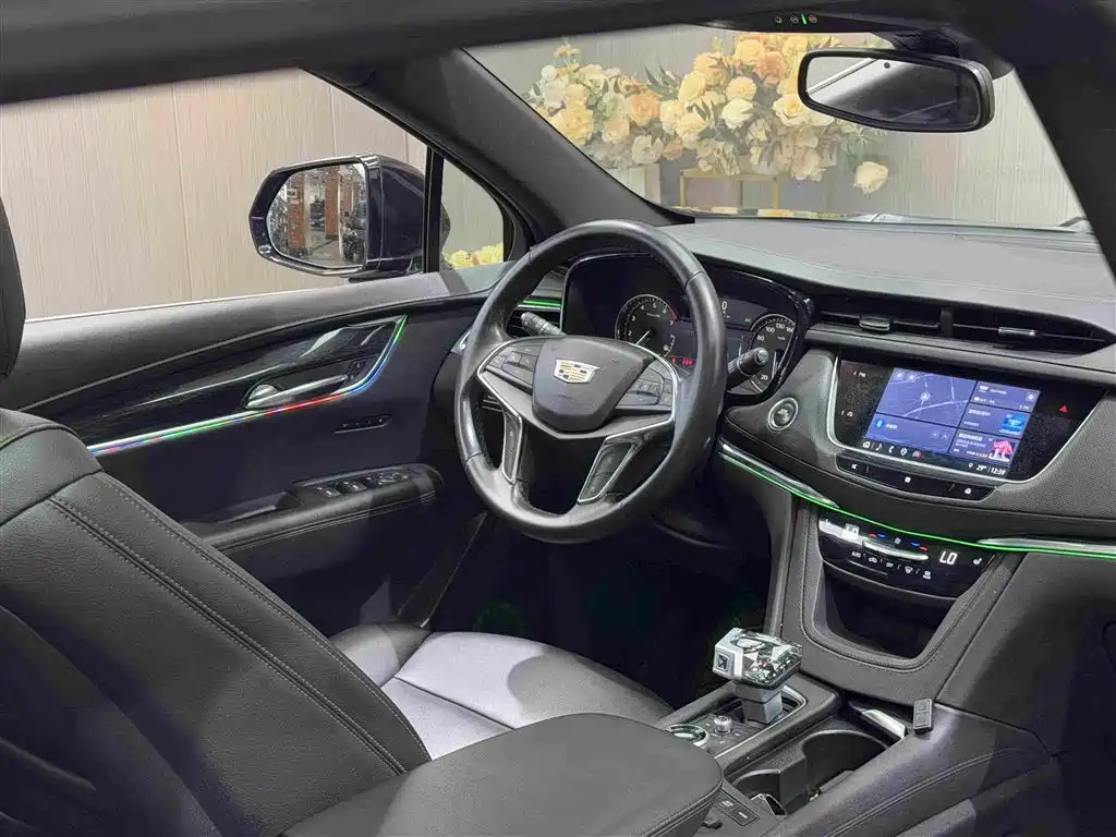 Cadillac XT5 2021 — фото 9