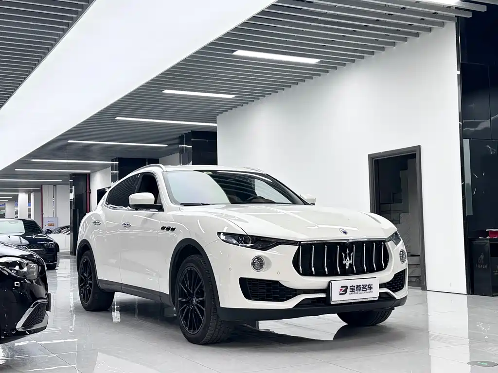 Maserati Levante 2021 — фото 3