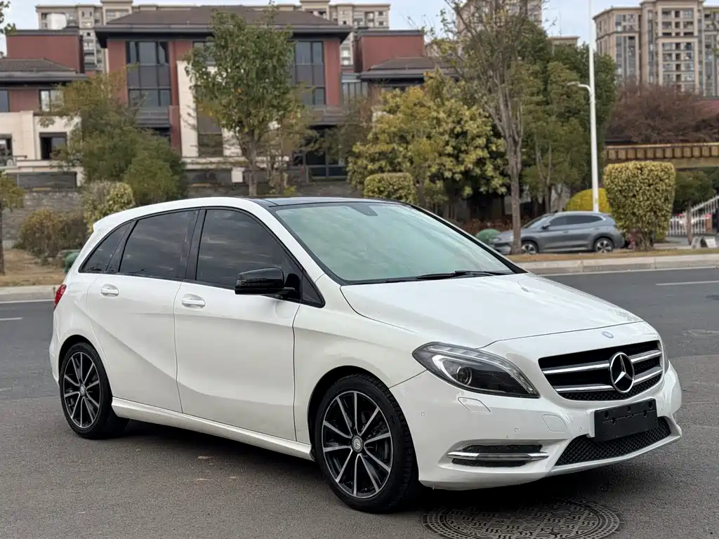 Mercedes-Benz B-Class 2013 — фото 3