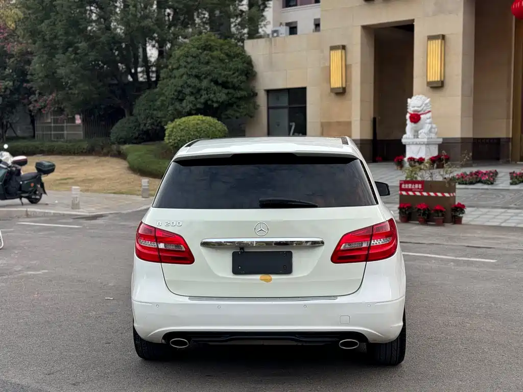 Mercedes-Benz B-Class 2013 — фото 16