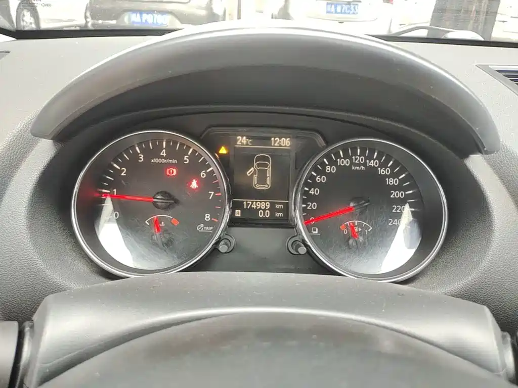 Nissan Qashqai 2015 — фото 12
