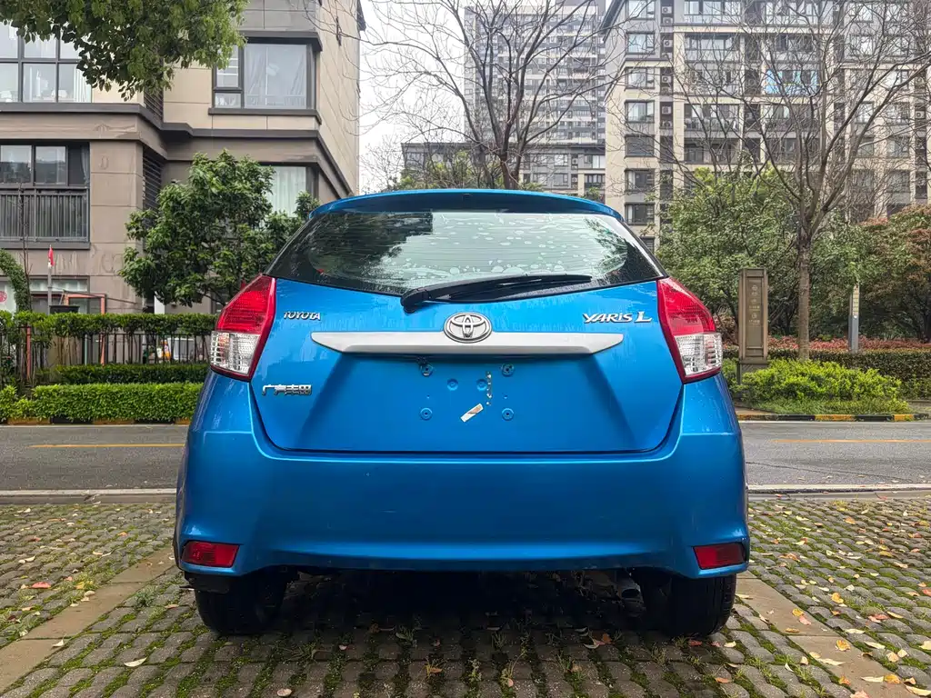 Toyota Yaris L 2016 — фото 5