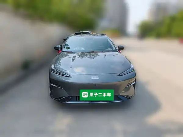 Geely Galaxy E8 2025