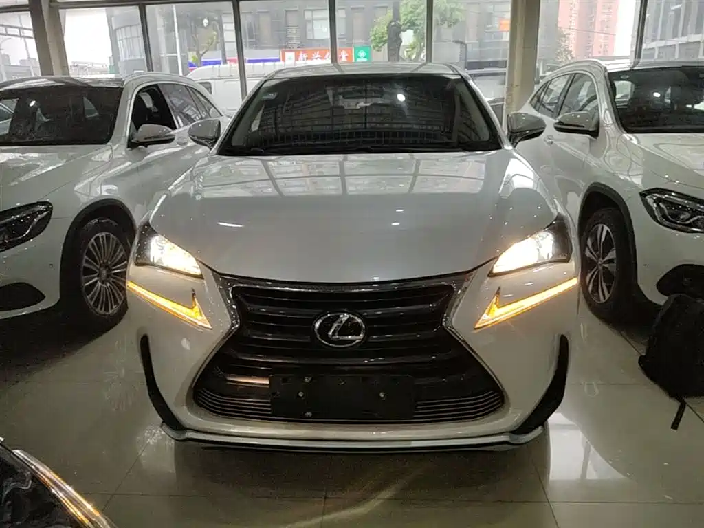 Lexus NX 2016 — фото 3