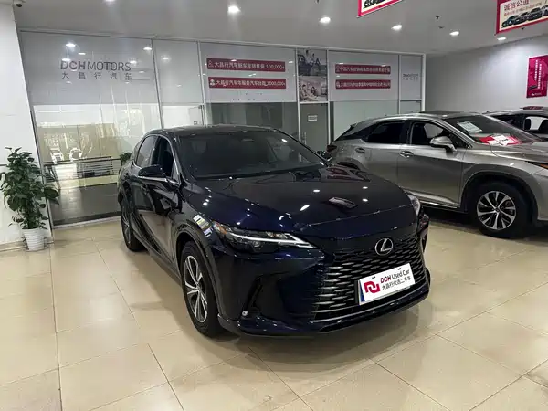 Lexus RX 2025