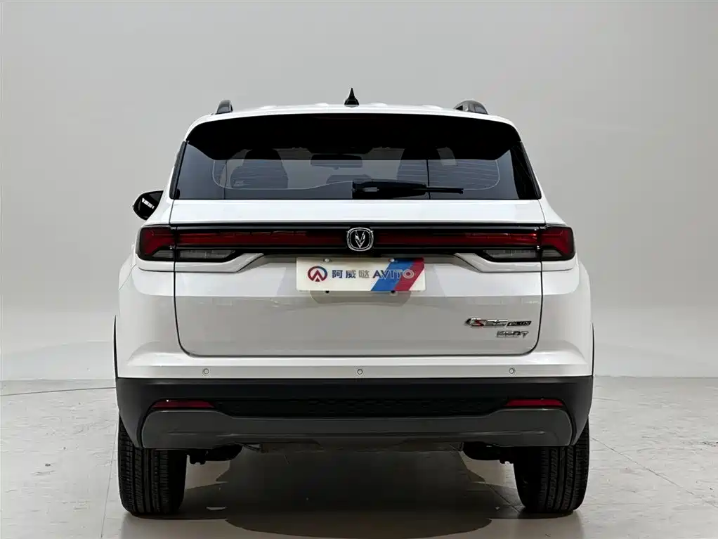 Changan CS35PLUS 2023 — фото 2
