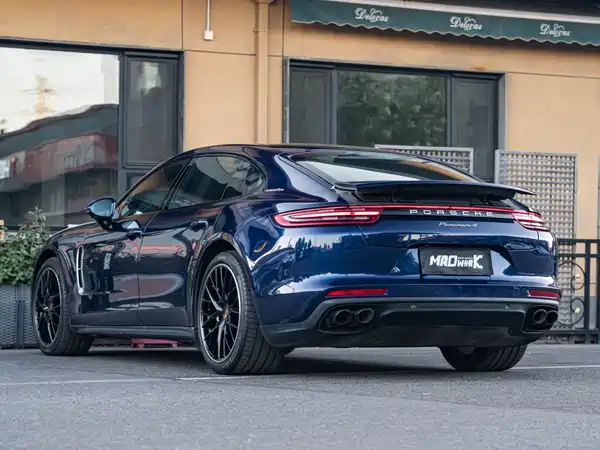 Porsche Panamera 2019
