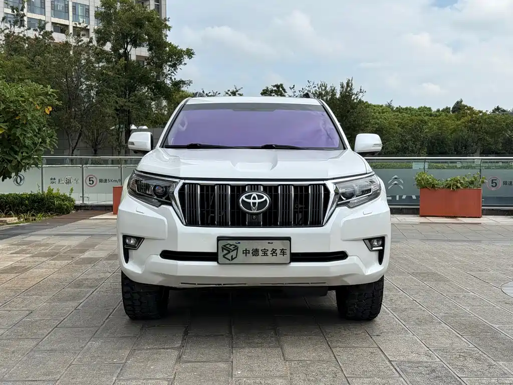 Toyota Prado 2018 — фото 2