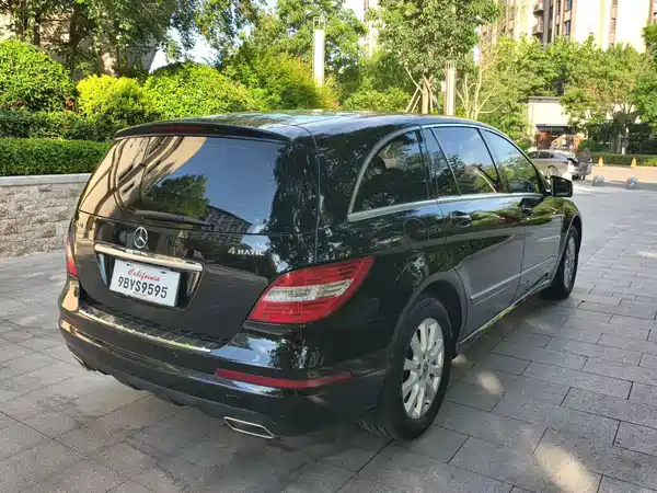 Mercedes-Benz R-Class 2016