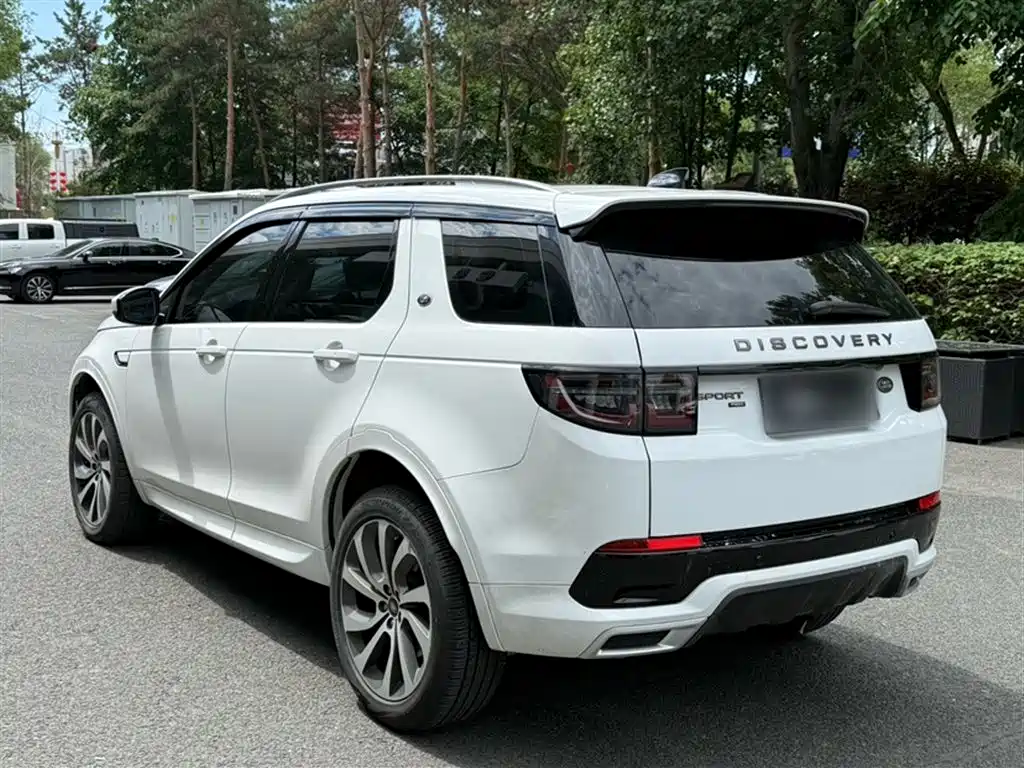 Land Rover Discovery Sport 2023 — фото 6