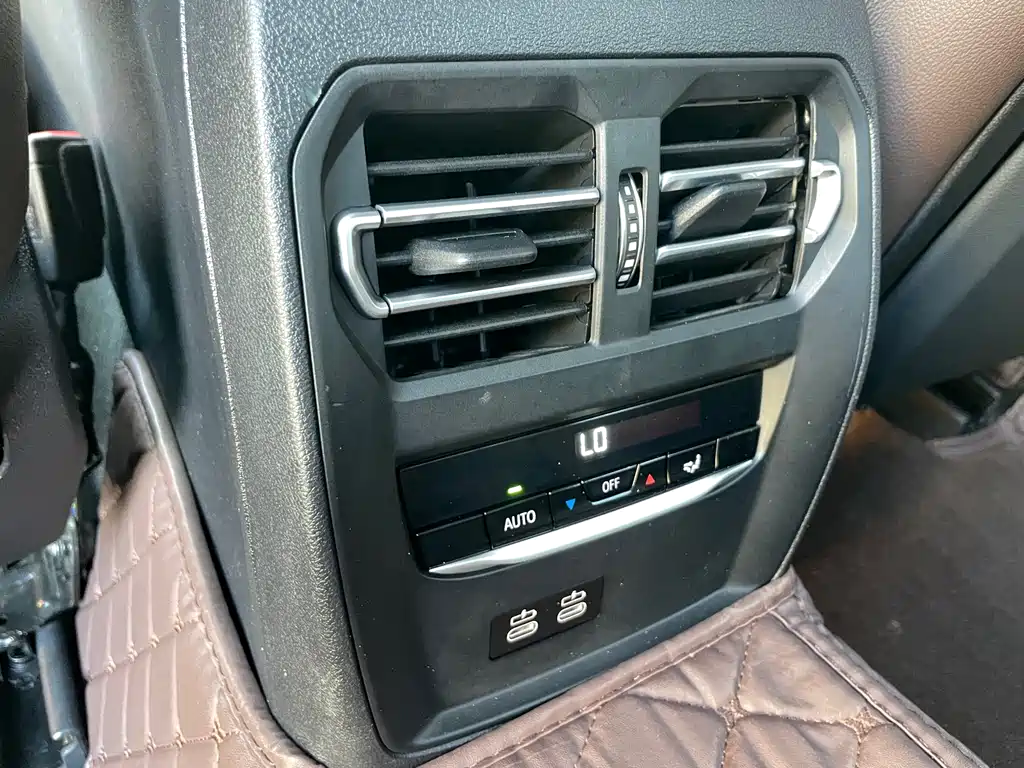 BMW 3 Series 2022 — фото 14