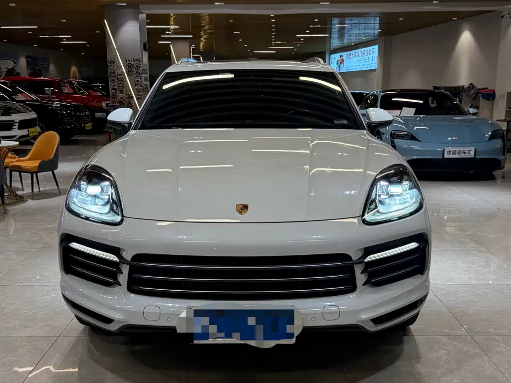 Porsche Cayenne 2021 — фото 2