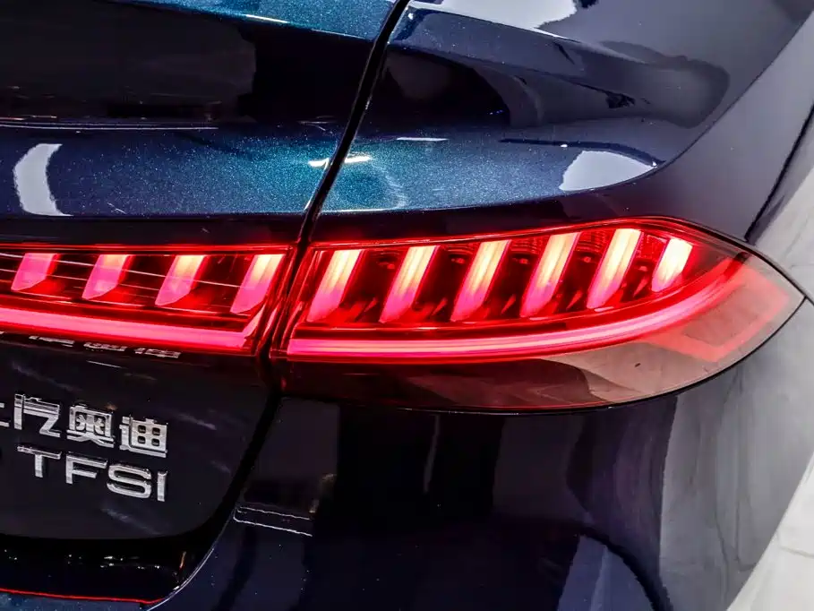 Audi A7L 2024 — фото 24