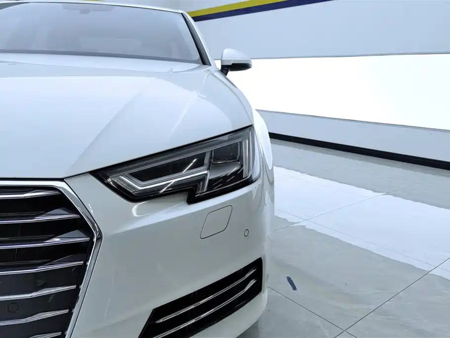 Audi A4L 2017