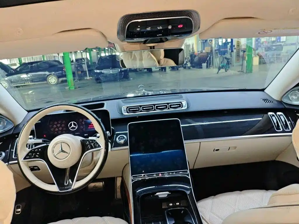 Mercedes-Benz Maybach S-Class 2022 — фото 4