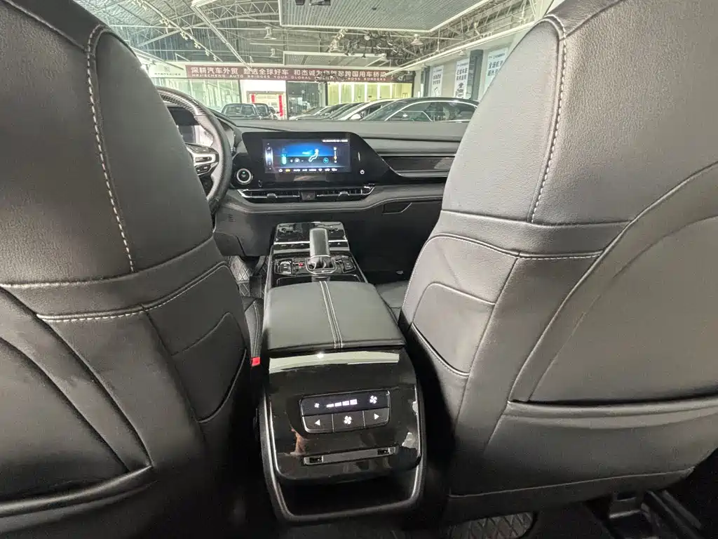 Wuling Victory 2022 — фото 10