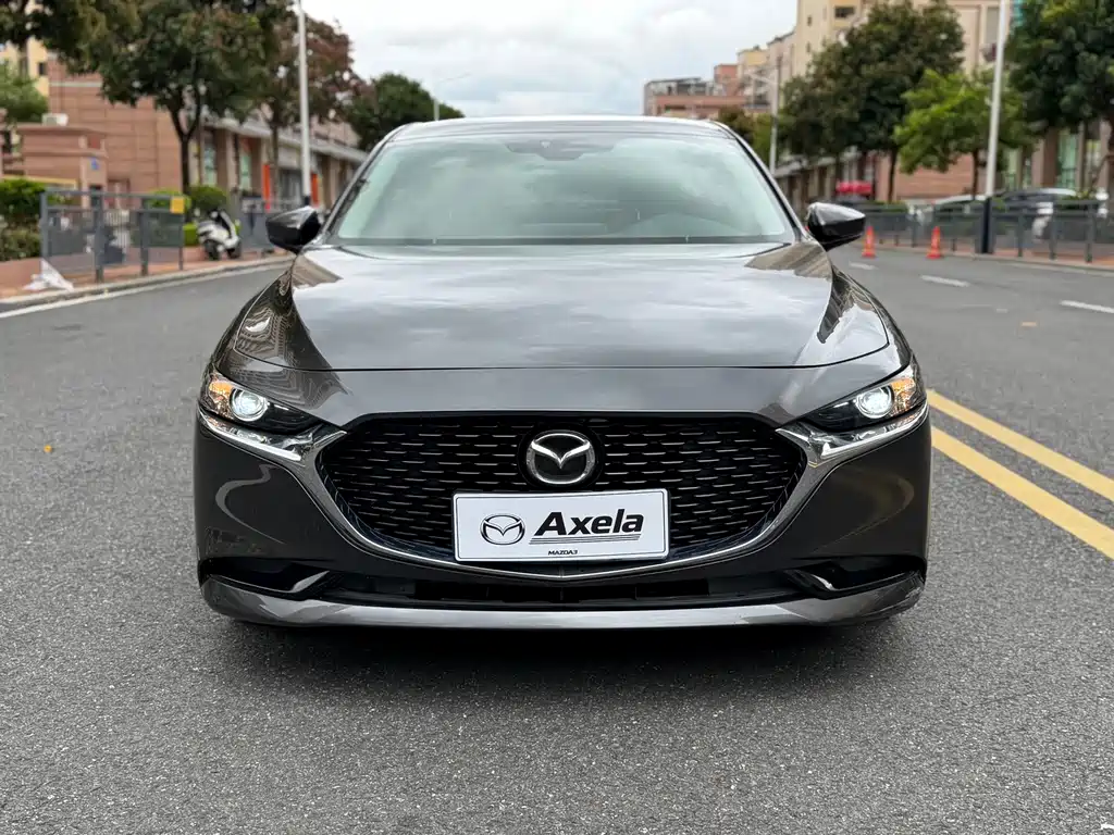 Mazda 3 Axela 2020 — фото 2