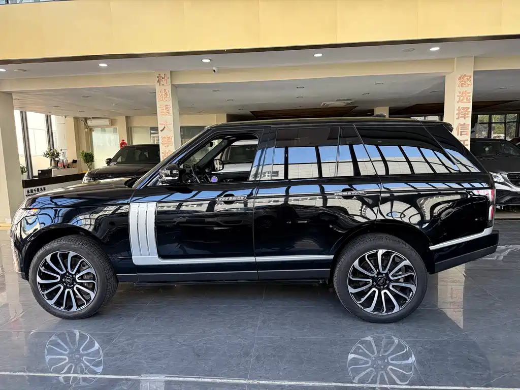 Land Rover Range Rover 2019 — фото 8
