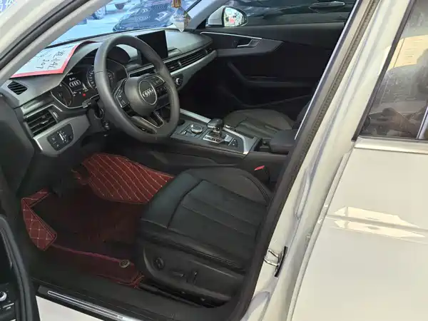 Audi A4L 2018