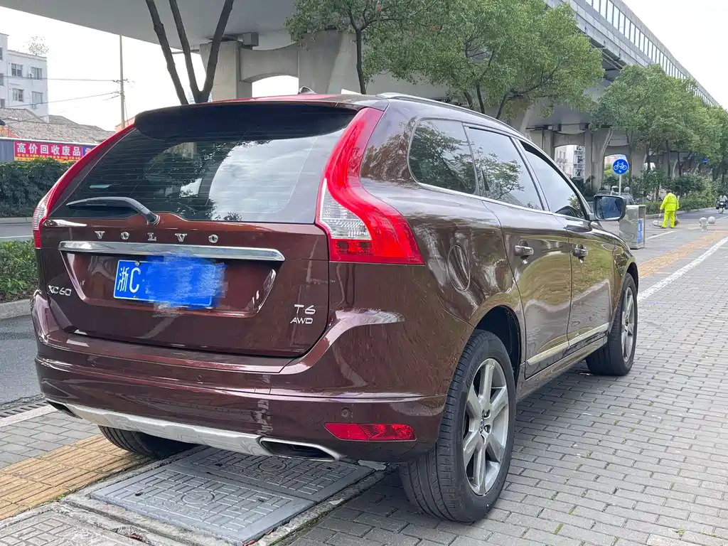 Volvo XC60 2014 — фото 19
