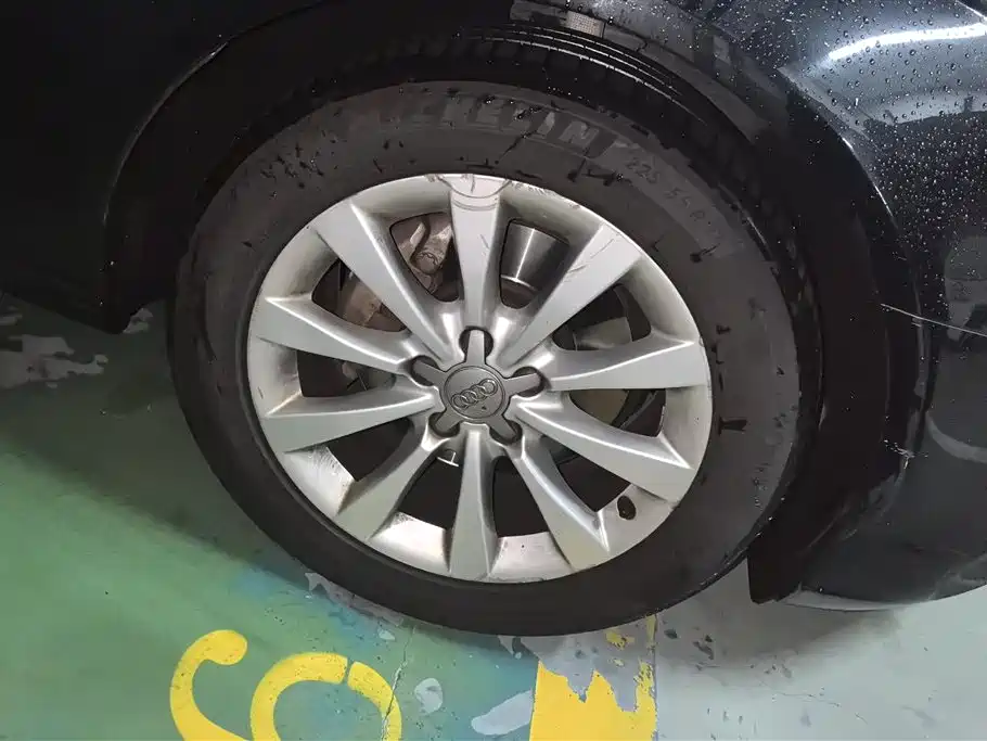 Audi A6L 2012