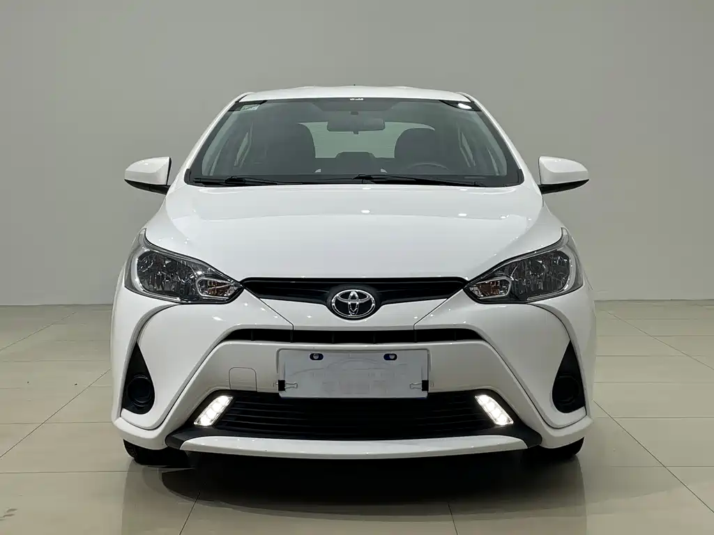 Toyota Yaris L 2018 — фото 2