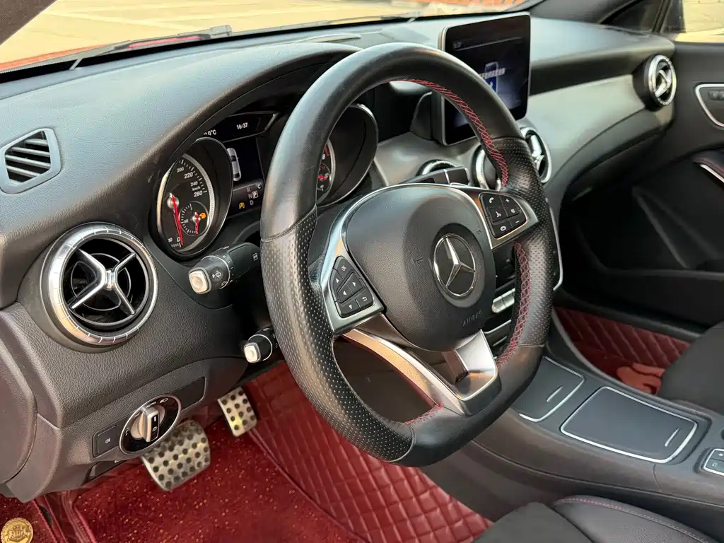 Mercedes-Benz CLA 2018 — фото 12