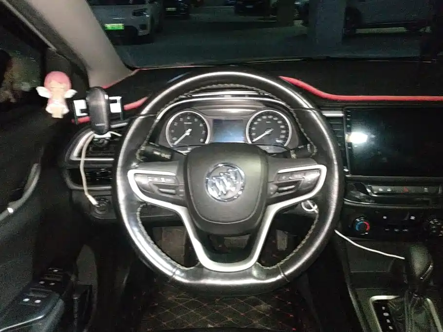 Buick Excelle 2018 — фото 15